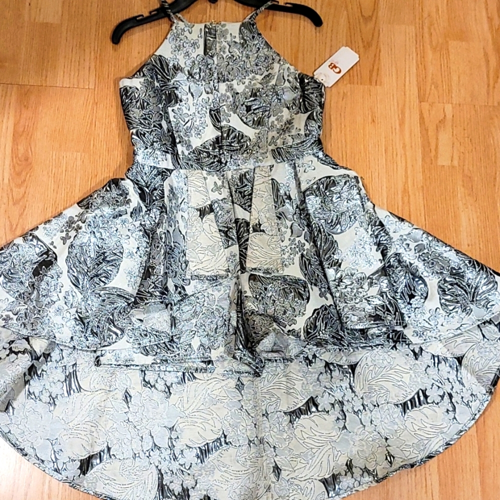 Girls dress/romper